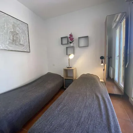 Sainte-maxime: 3p Climatise Avec Piscine, Parking Prive Et Jardin Calme - Fr-1-226-471